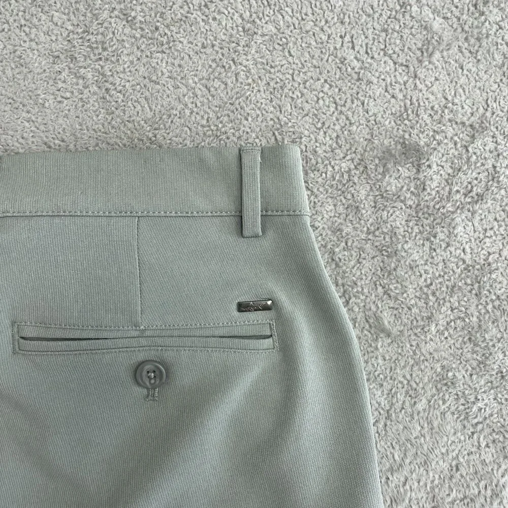 Greg Norman Men's 34x29 Gray Tech pants G1885